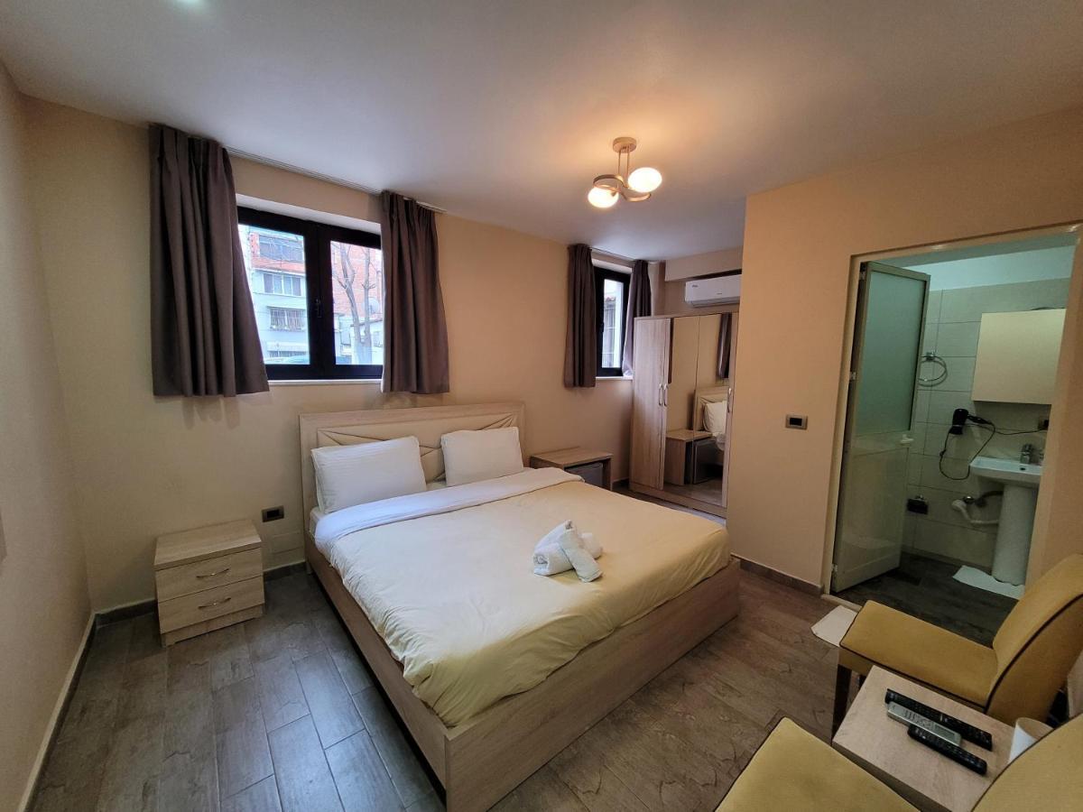 21-Rooms Тирана Экстерьер фото