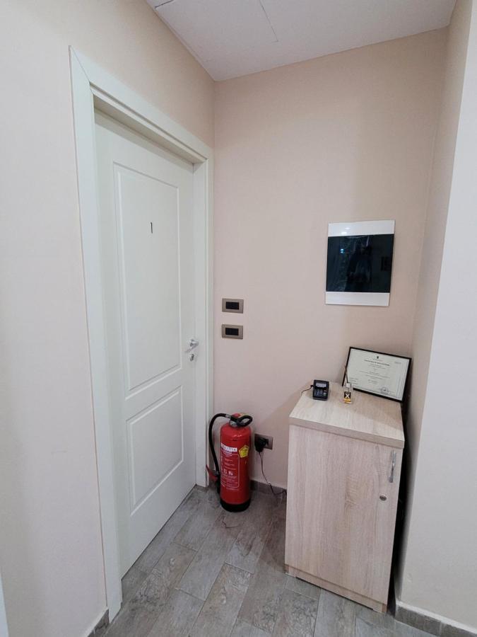 21-Rooms Тирана Экстерьер фото