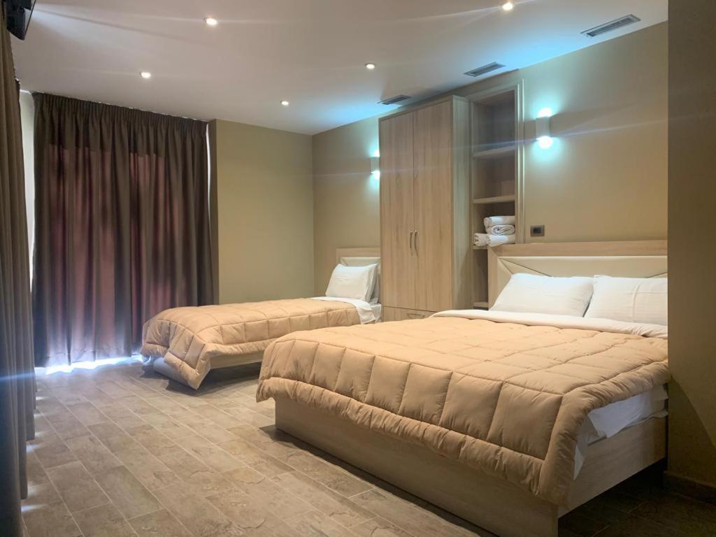 21-Rooms Тирана Экстерьер фото